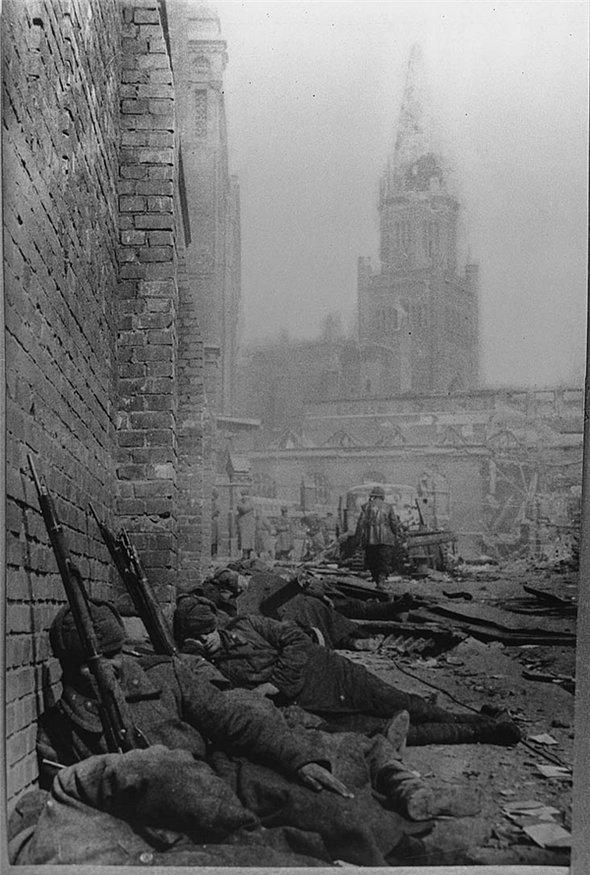 Imaginile pe care istoria le-a ascuns omenirii. Familiile victimelor Celui De-al Doilea Război Mondial au postat fotografiile pe internet 152276