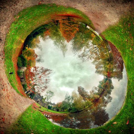 Întreaga lume se învârteşte chiar în faţa ta. Intră în joc şi roteşte-te cu ea! Este o distracţie care nu te va ameţi 152219