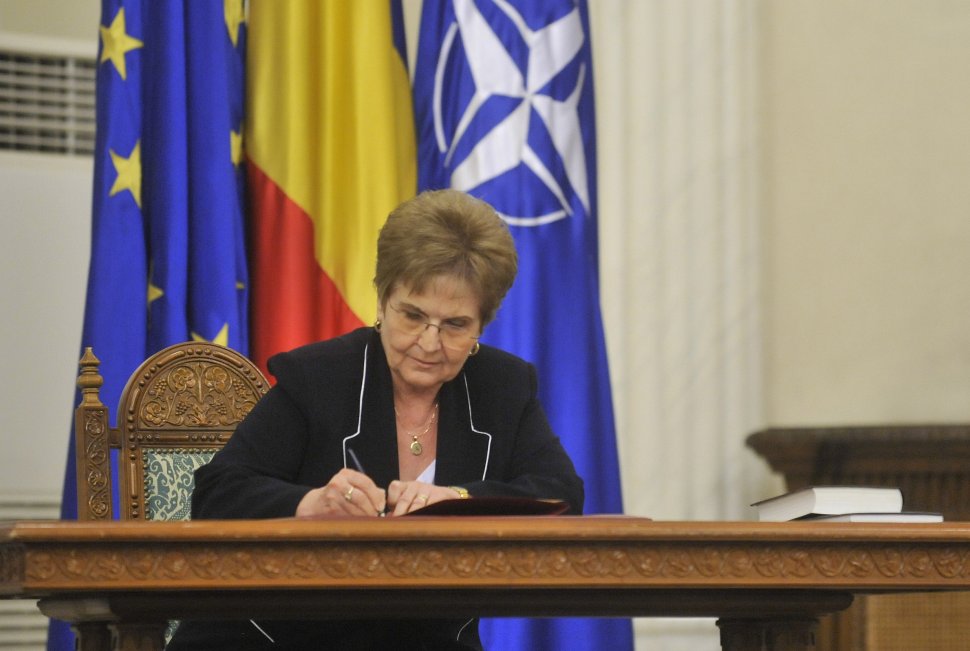 Mariana Câmpeanu, Ministrul Muncii, despre pensiile şi salariile din 2012 şi 2013, în această seară la Sinteza Zilei
