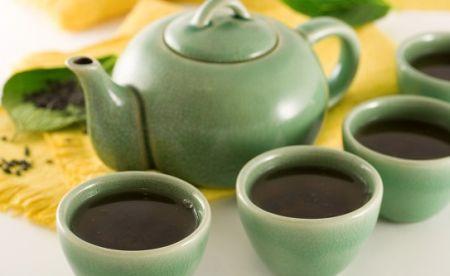 Băutura care credeai că-ţi face bine poate să îţi aducă moartea. Studiul acesta a semănat panică printre britanici  152428