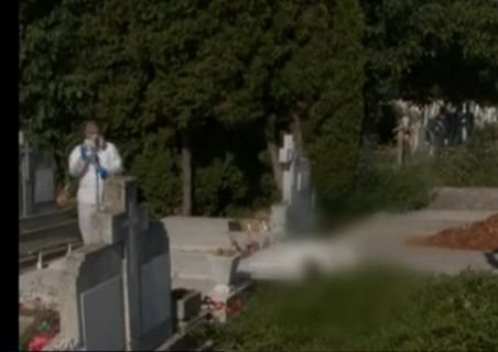 Accident cumplit într-un cimitir din Timişoara: Bărbat strivit sub propria-i piatră funerară!