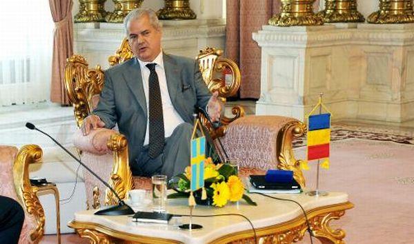 Un politician tehnic şi sobru. Află detalii esenţiale din viaţa şi cariera lui Adrian Năstase 152840