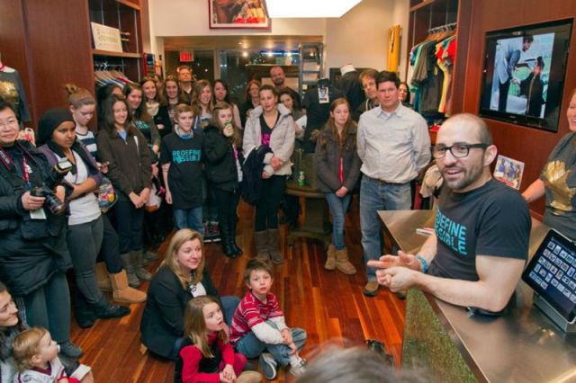 Când dragostea lui Dumnezeu te copleşeşte. Viaţa lui este un miracol care te va inspira 153049