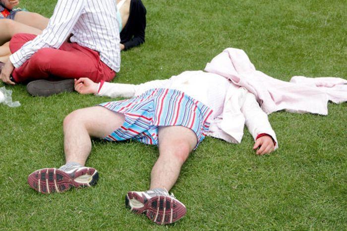 Sunt elevi la una din cele mai prestigioase şcoli din lume, dar s-au făcut de râs în aceste imagini. Părinţii sunt ruşinaţi 153111