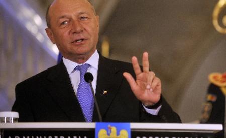 Băsescu îl ameninţă pe Ponta cu Parchetul, în scandalul participării la Consiliul European
