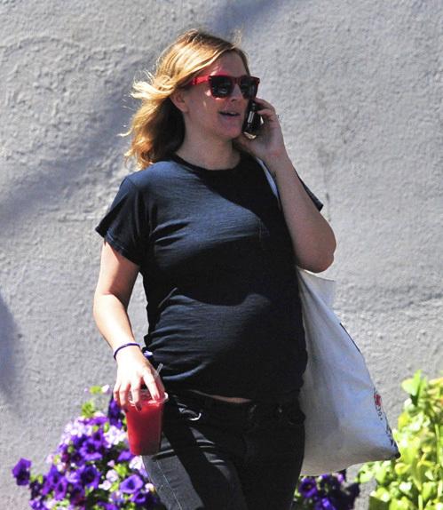 Drew Barrymore este însărcinată. Ce burtică a făcut vedeta din &quot;Îngerii lui Charlie&quot; 153485