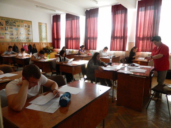 Evaluarea naţională 2012. Subiectele şi baremul de corectare la limba şi literatura română
