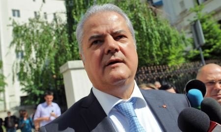 CSM îi atacă dur pe avocaţii lui Adrian Năstase şi cere sancţionarea lor