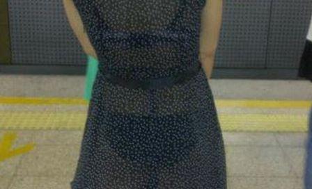 „Eu pot fi cochetă, iar tu nu ai dreptul să mă hărţuieşti!” Fotografia care a stârnit furia internauţilor 154004