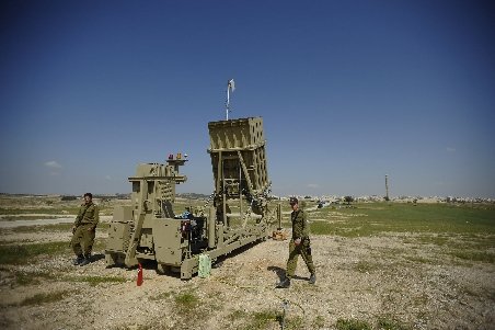 Israelul, atacat cu rachete lansate din Fâşia Gaza. Iron Dome a doborât proiectilele