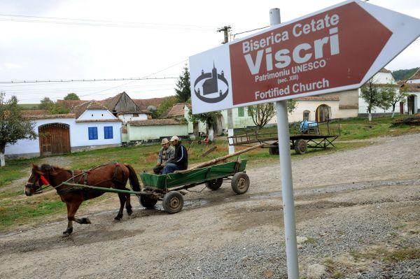 Reportaj Reuters despre satul Viscri. Jurnaliştii au vrut să vadă ce l-a atras atât de tare pe Prinţul Charles 154140