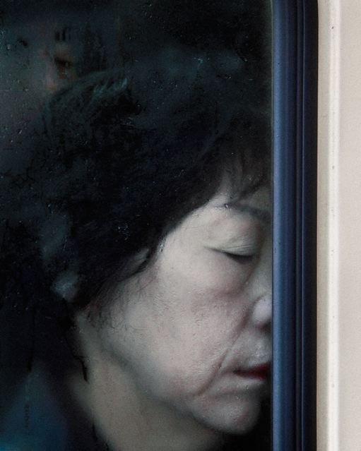 Vă plângeaţi că e aglomerat dimineaţa în metrou? Uite prin ce trec alţii. &quot;Drumul spre iad&quot; 154083