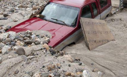 Moartea vine pe apă. Sute de suflete au pierit în urma inundaţiilor care fac ravagii în lume 154234