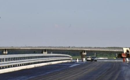 Trece vara şi noi nu punem roţile pe autostradă. Autorităţile au înaintat încă un termen pentru inaugurarea autostrăzii Bucureşti-Ploieşti