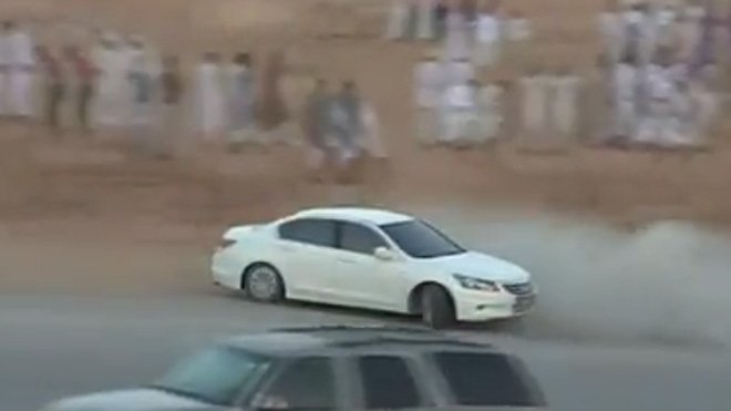 &quot;Need for speed&quot; în varianta arabă. Un participant la curse auto ilegale a fost condamnat la DECAPITARE!
