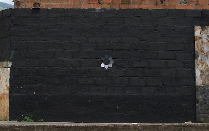 Mesajul postat pe o clădire care a atras milioane de priviri. Pe Facebook a primit mii de Like-uri  154842