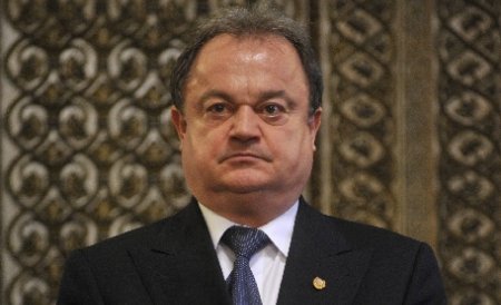 Vasile Blaga a eliberat biroul folosit de preşedintele Senatului. Crin Antonescu îi va lua locul