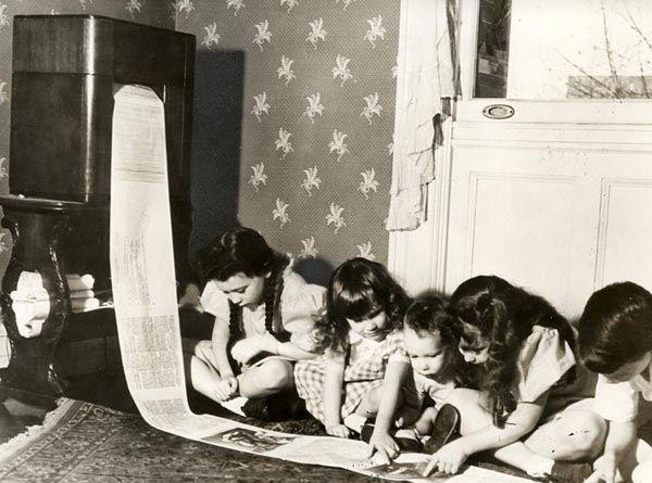 Cele mai tari invenţii din lume. Cum arăta pălăria-radio şi pianul pentru pat 155405