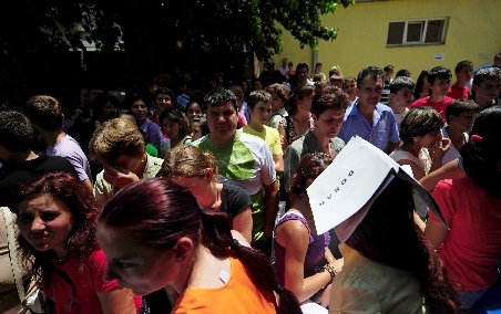 INCREDIBIL. Cu ce medii jenante au intrat în liceu peste 500 de elevi din Bucureşti