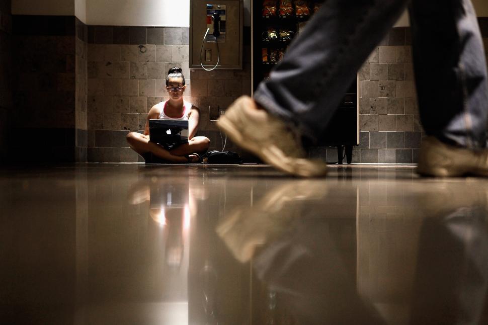 Aproape un milion de americani sunt în beznă de Ziua Independenţei. Mai multe festivităţi au fost anulate 155472