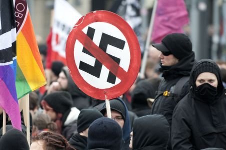 Extremiştii au primit interzis în Brandenburg. Hotelierii germani, învăţaţi cum să-i identifice pe neonazişti