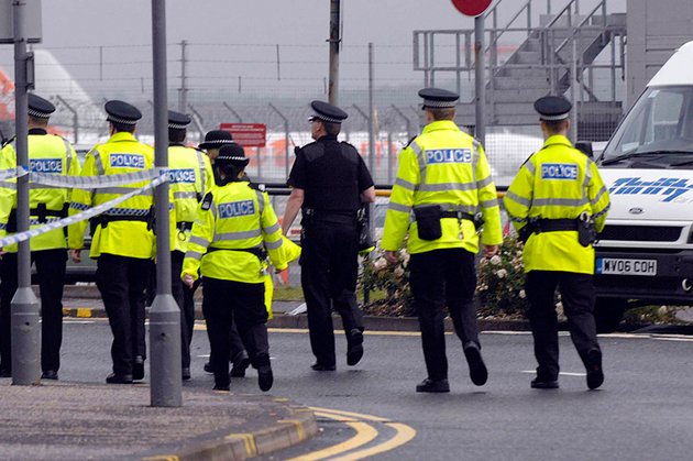 Londra. Şase presupuşi terorişti au fost arestaţi 