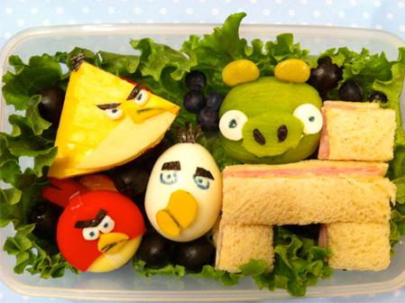 Ţestoasele ninja, Winnie şi Hello Kitty, în farfurie. Iată reţete pentru micuţii mofturoşi 155564