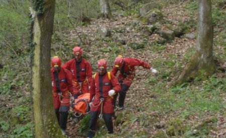 Turistă rănită, după ce a căzut pe un traseu din Masivul Bucegi