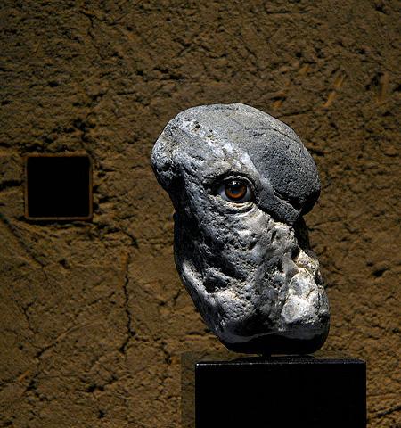 Chiar merită să dai bani pe aceste pietre. Vezi cele mai tari sculpturi în rocă 156276