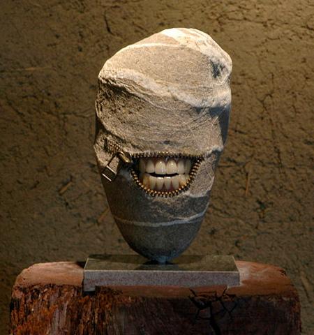 Chiar merită să dai bani pe aceste pietre. Vezi cele mai tari sculpturi în rocă 156295