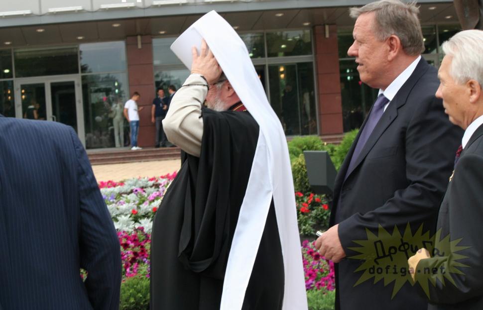 Imaginea care aruncă Biserica Ortodoxă într-un nou scandal. &quot;Sunt conduşi cu toţii de Ochiul Diavolului&quot; 156430