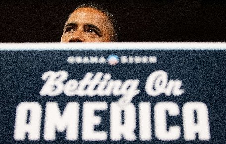 SUA. Peste 20 de oameni au leşinat în timpul unui miting electoral al lui Obama, din cauza căldurii