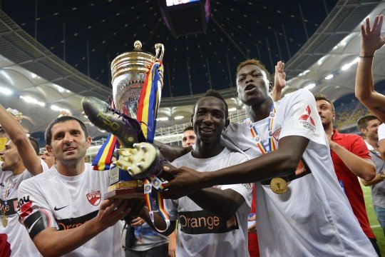 Dinamo Bucureşti claim Romanian Super Cup