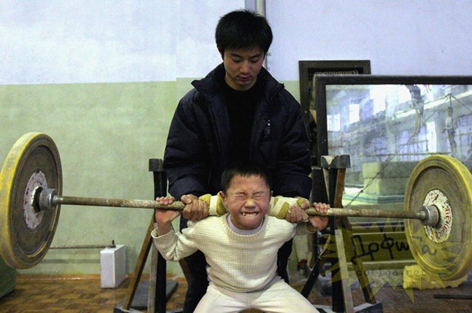 Performanţă scăldată în lacrimi. Cum îşi &quot;fabrică&quot; cea mai puternică ţară campionii 157483