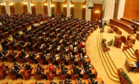 Funcţionarea Curţii Constituţionale în varianta Camerei Deputaţilor, adoptată de Senat