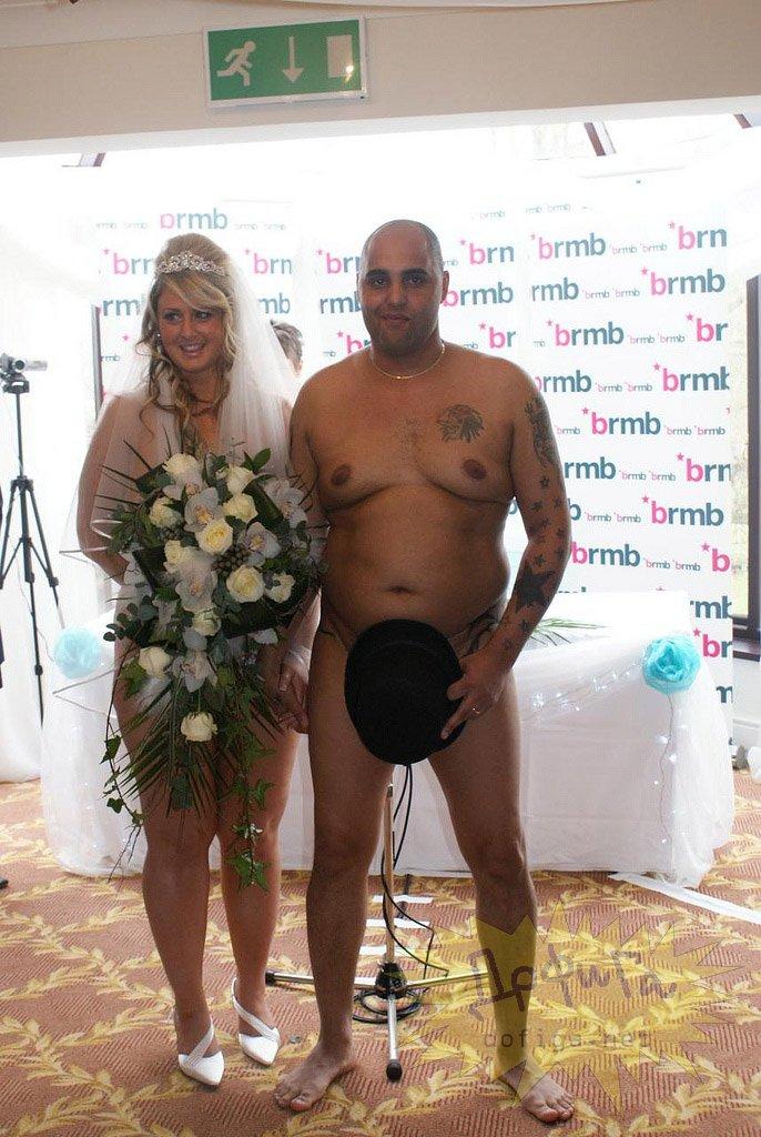 Nunta pe care Dumnezeu nu a binecuvântat-o. Cum au venit îmbrăcaţi mirii în faţa altarului 157767