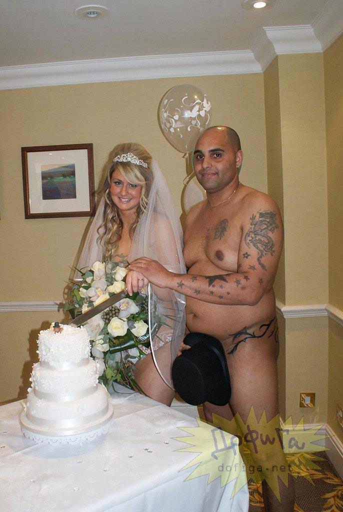 Nunta pe care Dumnezeu nu a binecuvântat-o. Cum au venit îmbrăcaţi mirii în faţa altarului 157770