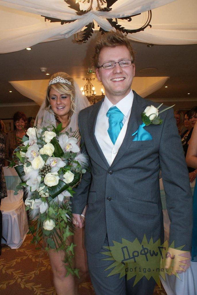 Nunta pe care Dumnezeu nu a binecuvântat-o. Cum au venit îmbrăcaţi mirii în faţa altarului 157777