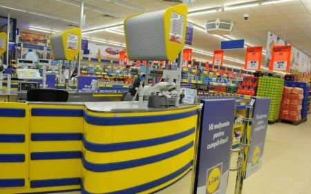 Lidl şi Carrefour au inaugurat două magazine noi, la Ploieşti şi Braşov