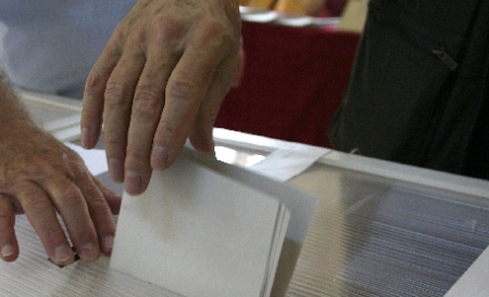 MAI: 33.000 de lucrători vor asigura paza şi protecţia celor 18.543 secţii de votare
