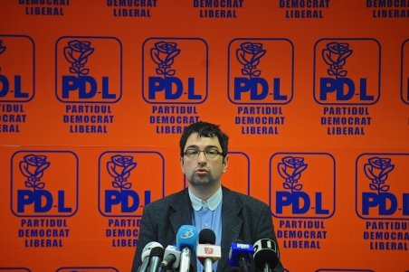 PDL atacă la CCR organizarea referendumului. NU vrea program de la 7,00 la 23,00