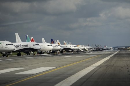 Un nou aeroport internaţional va găzdui companii de renume. Vezi când şi de unde vor putea pleca avioanele