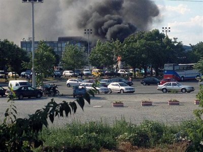 Atacul din Bulgaria face parte din campania teroristă lansată de Iran. Aeroportul, redeschis la 48 de ore de la atentat