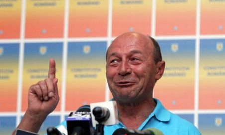 Băsescu: Uneori, limbajul meu nu e cel mai adecvat, nu e al unui preşedinte scrobit