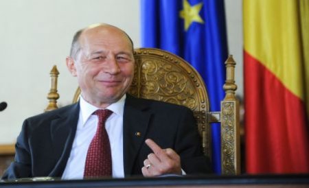 &quot;Trebuie făcut tot ce se poate pentru ca referendumul SĂ NU se valideze&quot;. Ce soluţie a găsit Băsescu pentru a se sustrage de la votul poporului