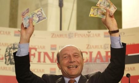 Câţi bani avea Băsescu înainte de 1989? Preşedintele suspendat, mai bogat ca Elena Ceauşescu