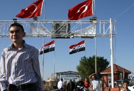Turcia închide punctele de frontieră cu Siria din motive de securitate