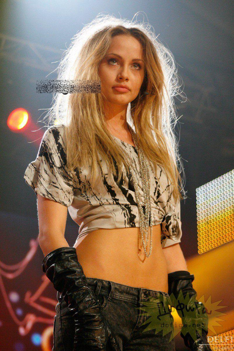 Chipul acestei copile a vrăjit Rusia. Americanilor nu le-a venit să creadă când au văzut asemănarea tulburătoare 159237