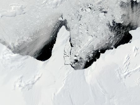 Descoperire UIMITOARE în Antarctica. Fenomenul explică multe mistere