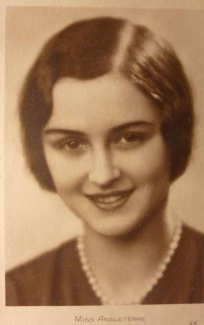 Rafinament, decenţă şi naturaleţe. O privire printre frumuseţile anilor `30. Cum arăta Miss România 159351